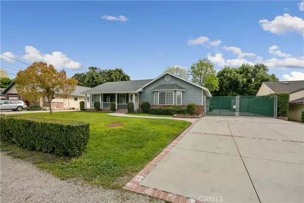 Newhall, CA 91321,23314 8th Street