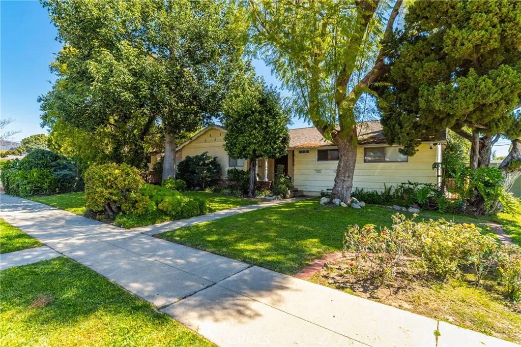 Granada Hills, CA 91344,10844 Dempsey Avenue
