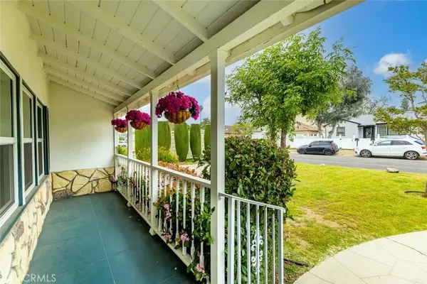 Sunland, CA 91040,10309 Parr Avenue