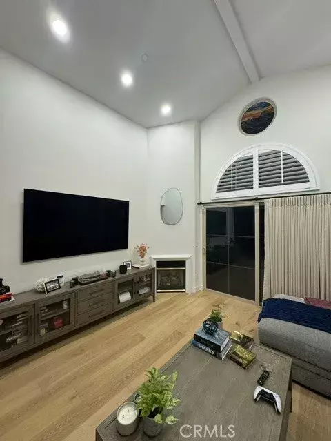 12067 Guerin Street #301, Studio City, CA 91604