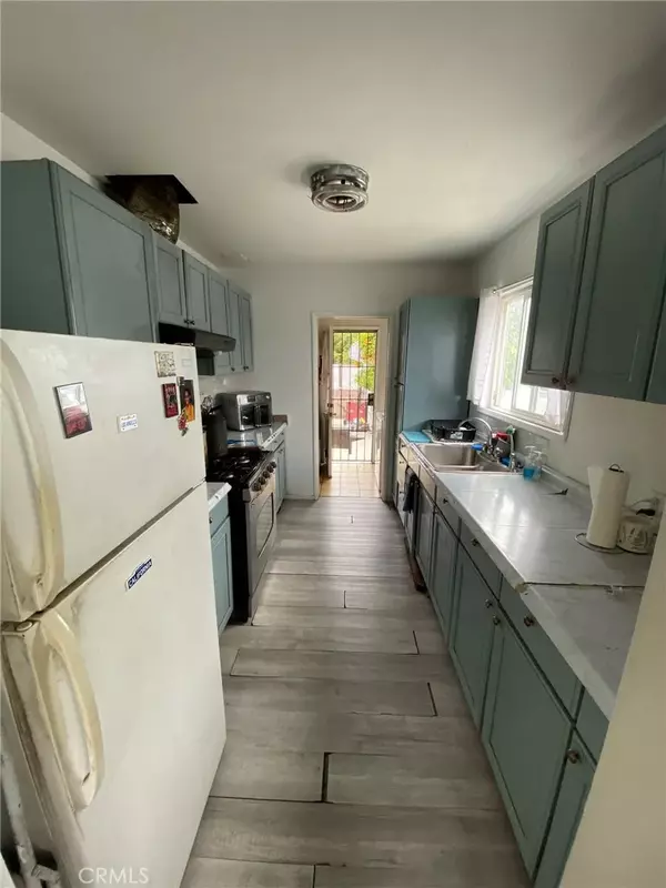 Panorama City, CA 91402,15268 Burton Street