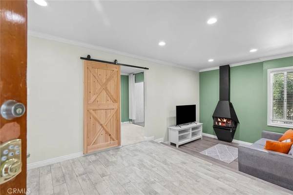 18645 Hatteras Street #171, Tarzana, CA 91356