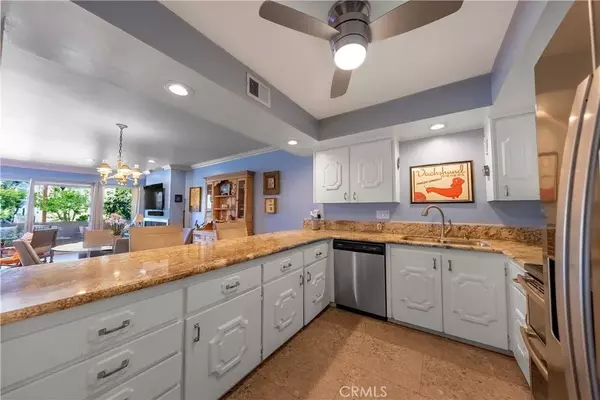 Studio City, CA 91604,4200 Laurel Canyon Boulevard #205