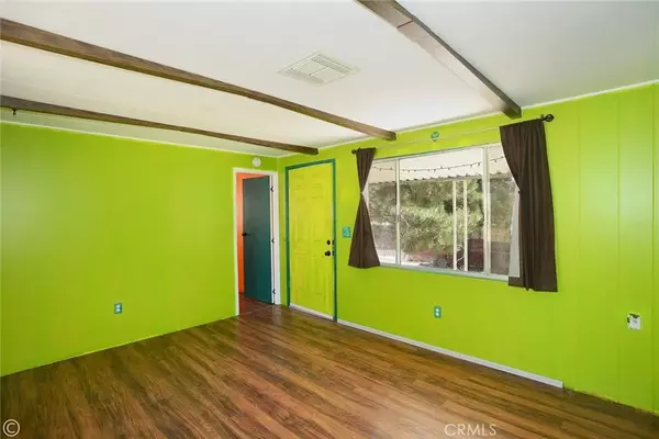 Frazier Park, CA 93225,911 Hemming Way