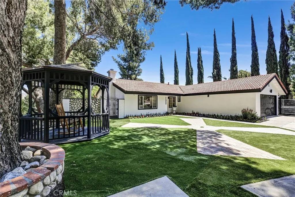 Granada Hills, CA 91344,12850 Woodley Avenue