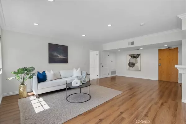 Studio City, CA 91604,4249 Longridge Avenue #307