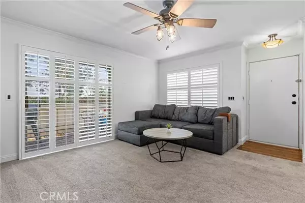 Newhall, CA 91321,24419 Valle Del Oro #102