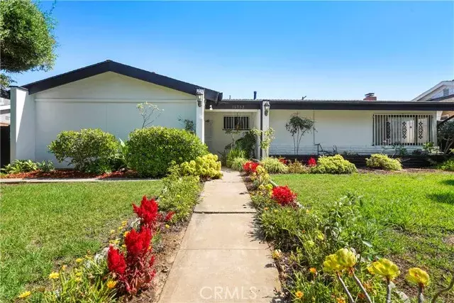 16932 Lassen Street, Northridge, CA 91343