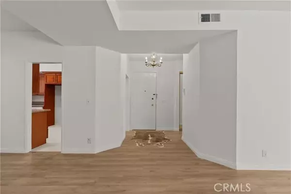 Encino, CA 91316,5216 Yarmouth Avenue #101