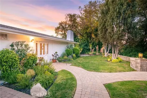 3825 Sapphire Drive, Encino, CA 91436