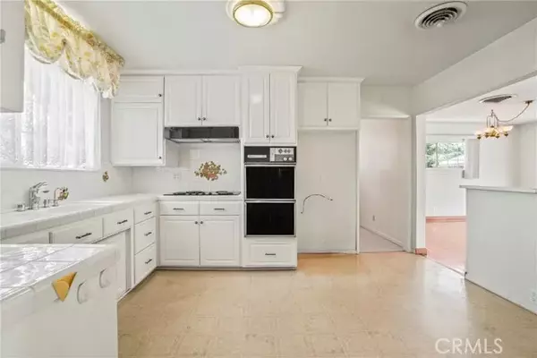 North Hills, CA 91343,8938 Monogram Avenue