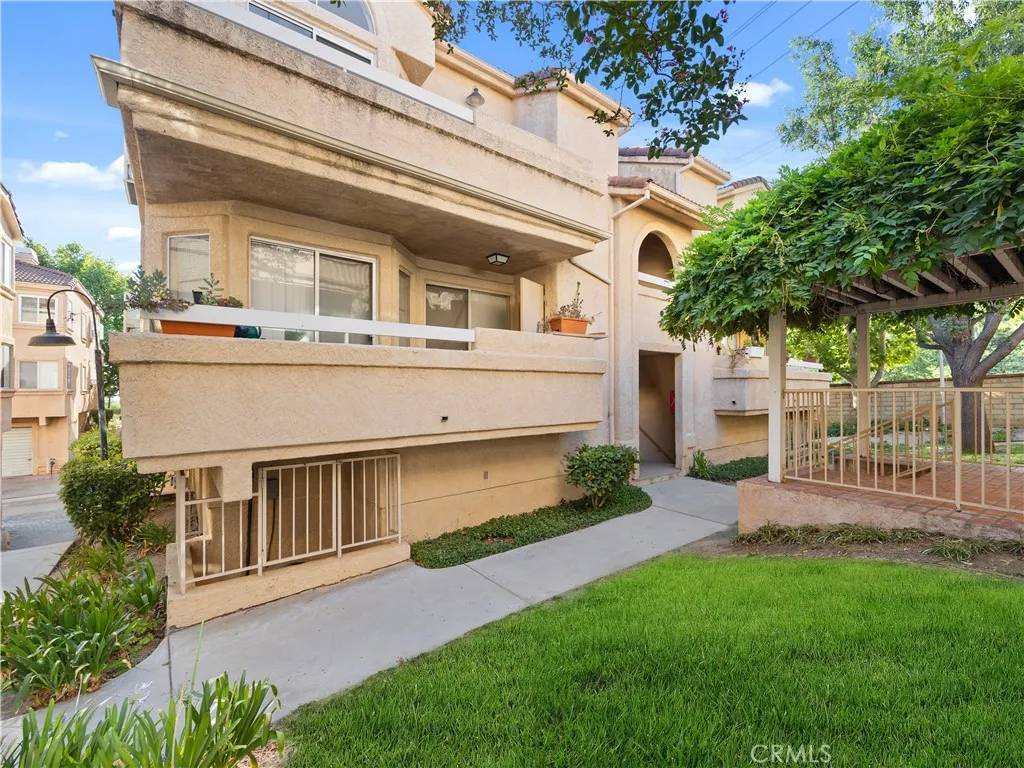 19810 Sandpiper Place #22, Newhall, CA 91321