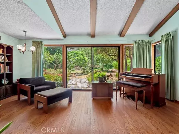 Newhall, CA 91321,23526 Heather Knolls Place