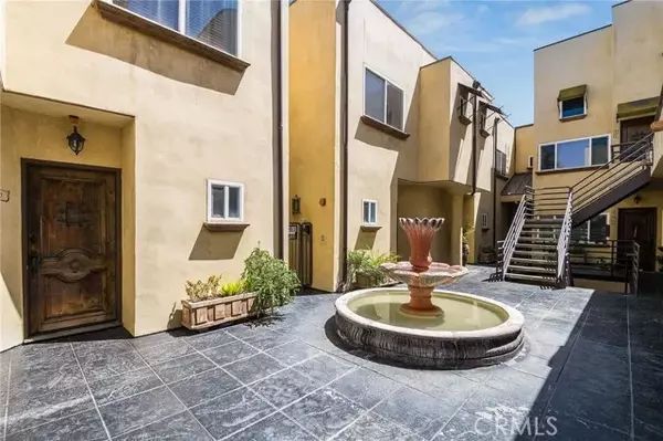 Studio City, CA 91604,4128 Whitsett Avenue #202