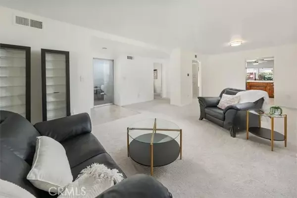 Newhall, CA 91321,26812 Circle Of The Oaks