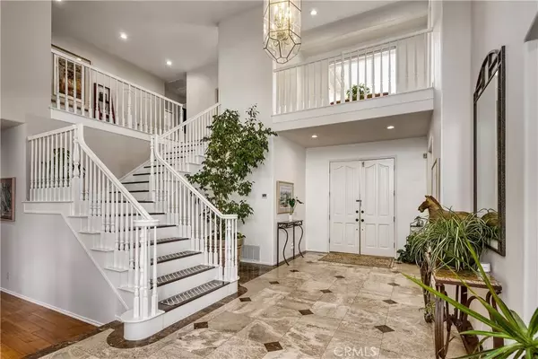 West Hills, CA 91307,7327 Hillsview Court