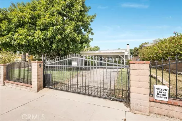 12225 Terra Bella Street, Pacoima, CA 91331