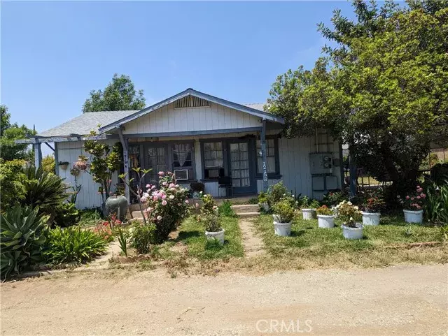 1215 7th Street, San Fernando, CA 91340