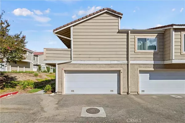 Castaic, CA 91384,31321 The Old Road #A