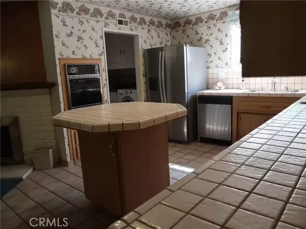 West Hills, CA 91307,24245 Vanowen Street