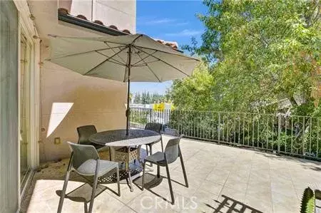Studio City, CA 91604,11145 Sunshine #105