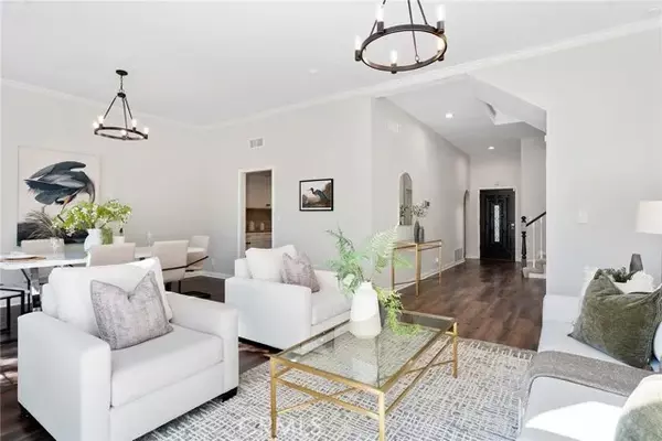 Agoura Hills, CA 91301,29621 Windsong Lane