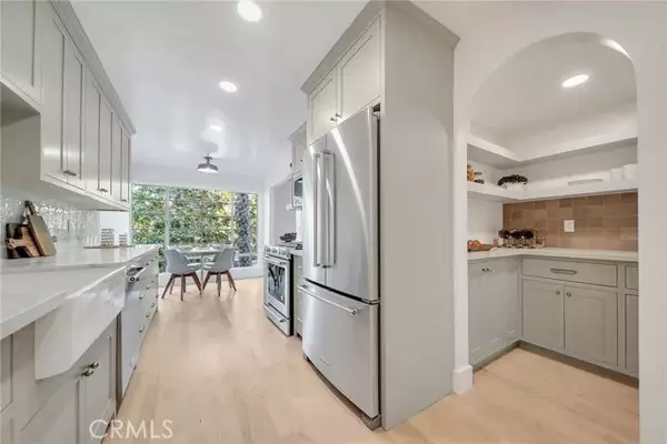 Santa Monica, CA 90404,1224 Euclid Street #201