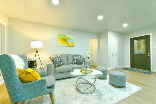 Panorama City, CA 91402,8400 Dorrington Avenue