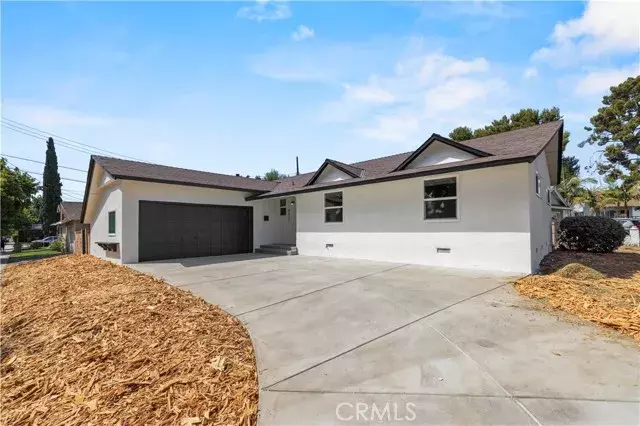 Van Nuys, CA 91402,8617 Saloma Avenue