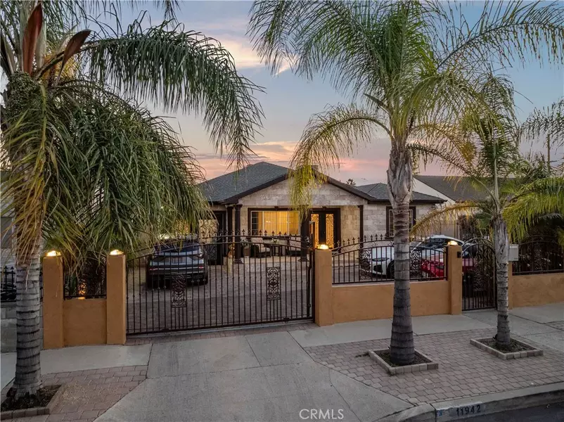 11942 Arminta Street, North Hollywood, CA 91605