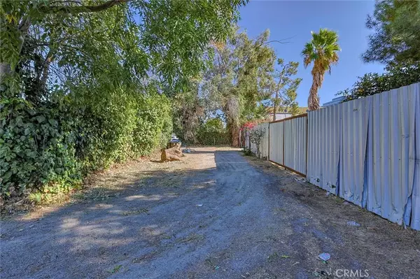 North Hills, CA 91343,16326 Nordhoff Street