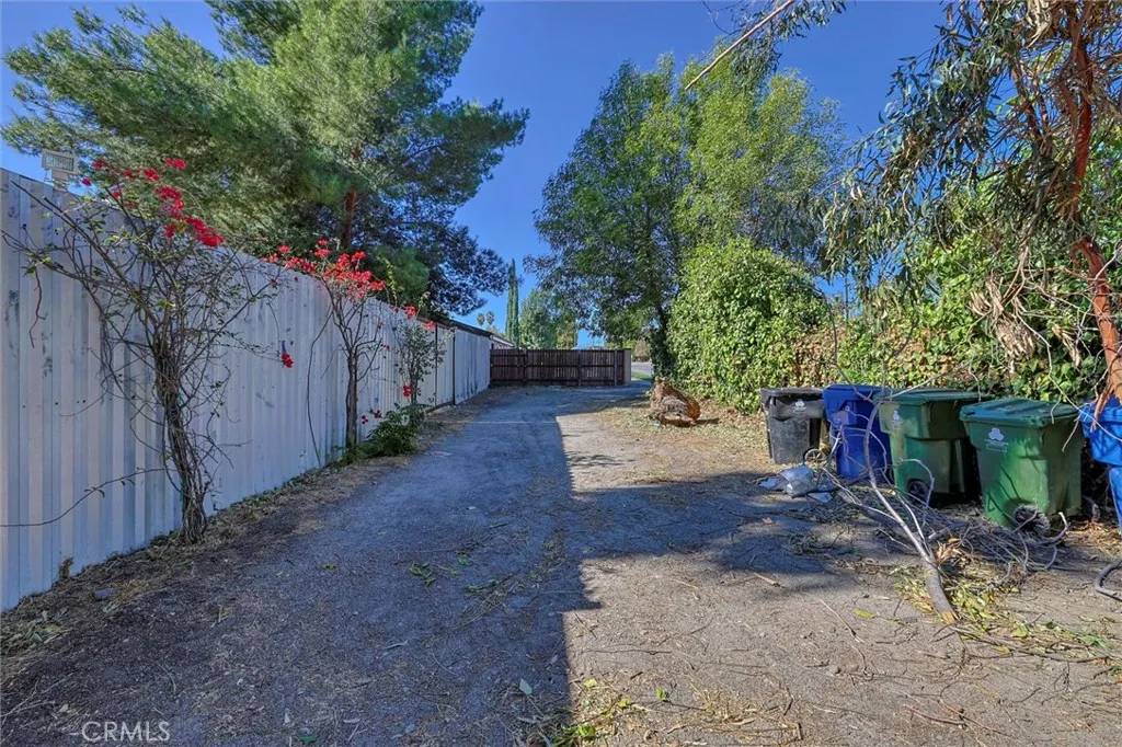 North Hills, CA 91343,16326 Nordhoff Street