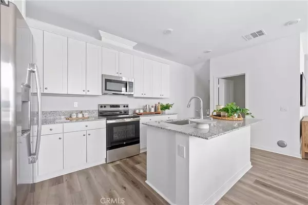 9431 N Sepulveda Blvd. #3, North Hills, CA 91343