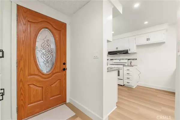 Newhall, CA 91321,18907 Circle Of The Oaks