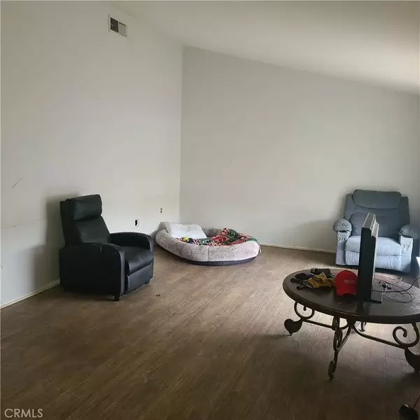 Newhall, CA 91321,19110 Avenue Of The Oaks #D