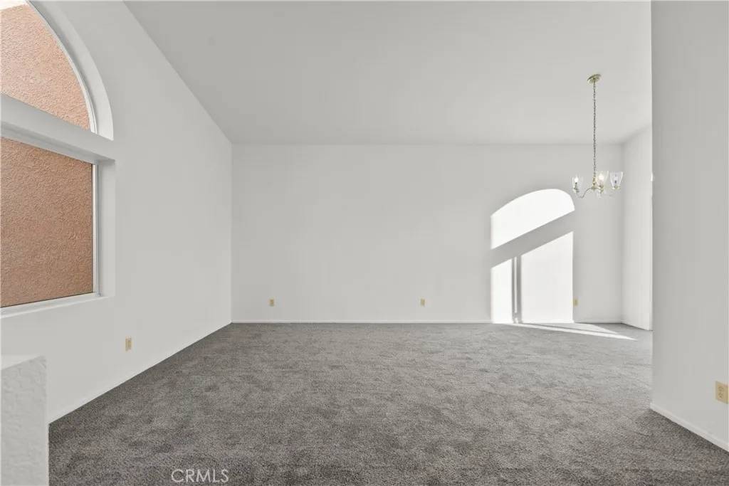 Stevenson Ranch, CA 91381,25216 Steinbeck Avenue #F
