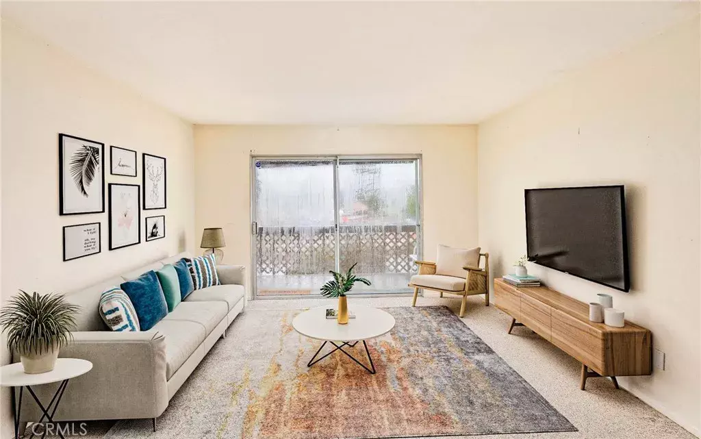 Valencia, CA 91355,23515 Lyons Avenue #228
