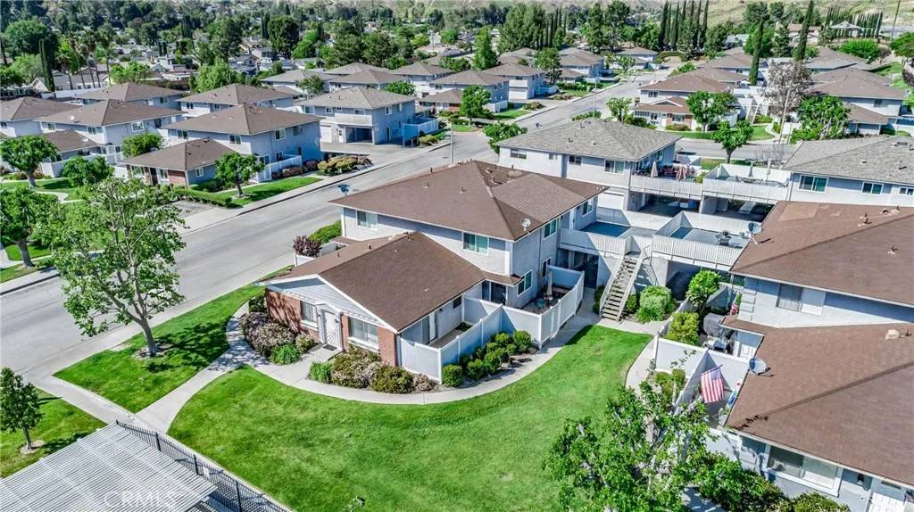 28036 Robin Avenue,  Saugus,  CA 91350