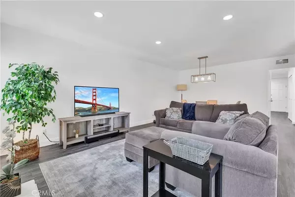 Westlake Village, CA 91361,2133 Crespi Lane