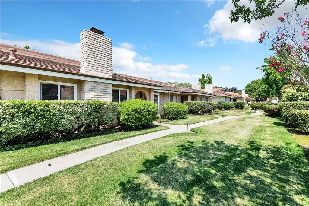 Westlake Village, CA 91361,2133 Crespi Lane