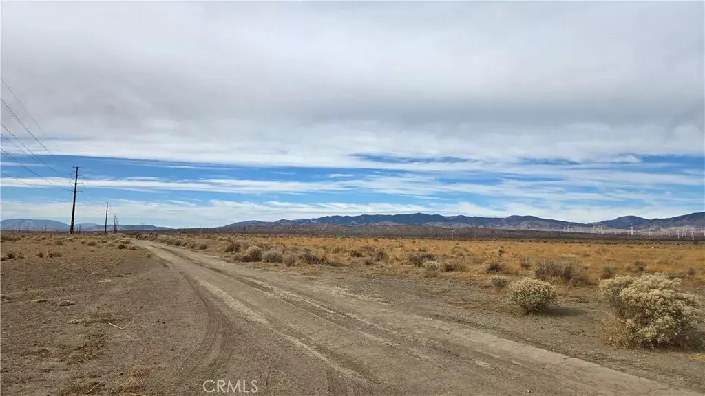 0 Holiday Ave near 160th St West, Rosamond, CA 93560