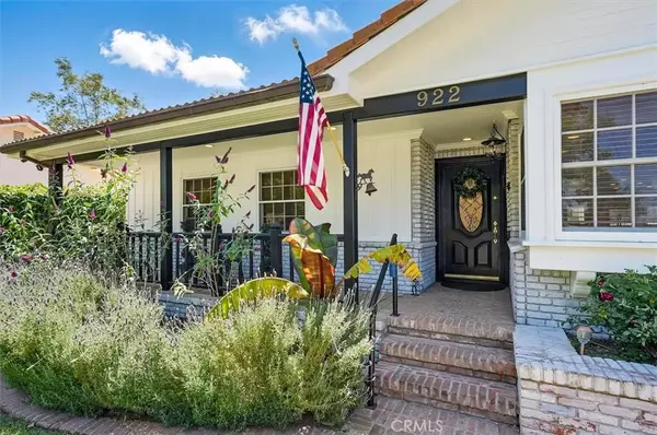 922 Carefree Drive, Simi Valley, CA 93065