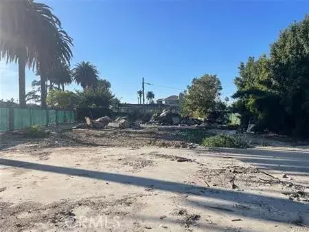 Los Angeles, CA 90043,7323 Crenshaw