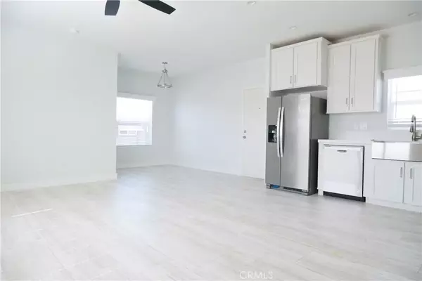 Garden Grove, CA 92843,13096 Blackbird #82