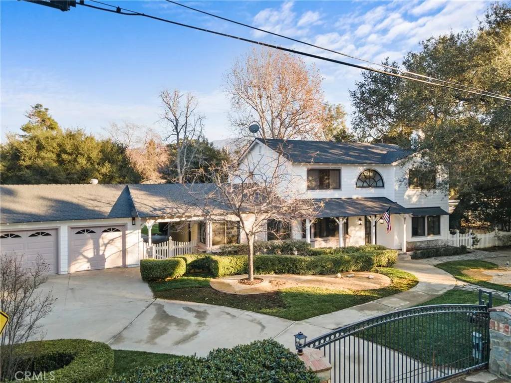 24728 Oakcreek Avenue, Newhall, CA 91321