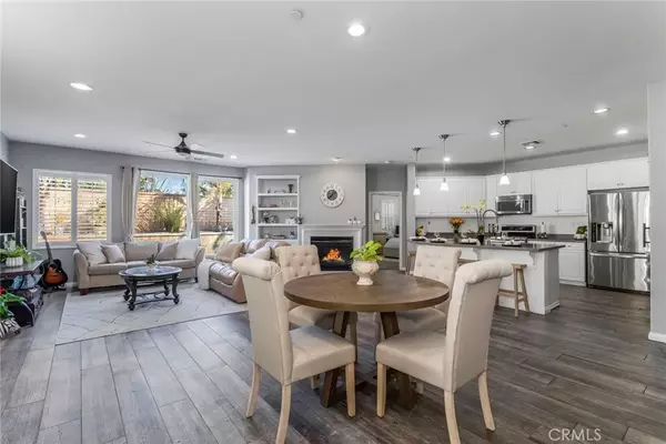 Saugus, CA 91350,20308 Amorette Court
