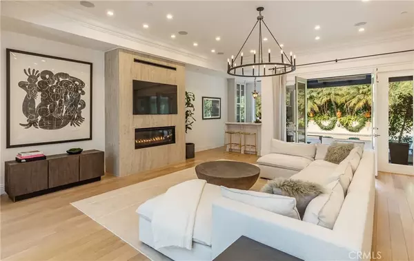 Beverly Hills, CA 90210,12094 Summit Circle