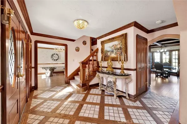 Newhall, CA 91321,21161 Placerita Canyon Road