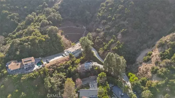 Sherman Oaks, CA 91423,3277 Longridge Terrace