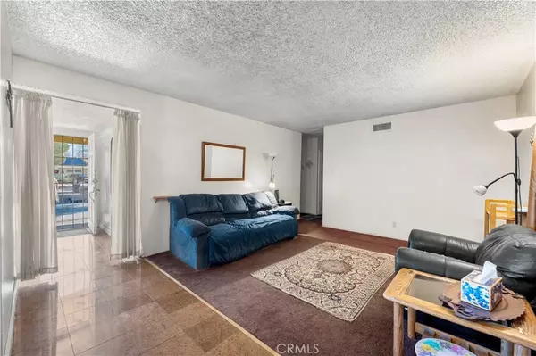 Lancaster, CA 93535,45421 4th Street East